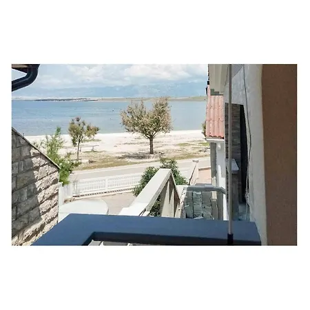 דירה 1 Bedroom In